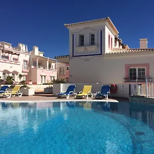 Villa Modern Two Bedroom Poolside Townhouse, Budens